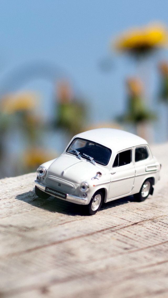 复古的玩具汽车iPhone5s手机壁纸