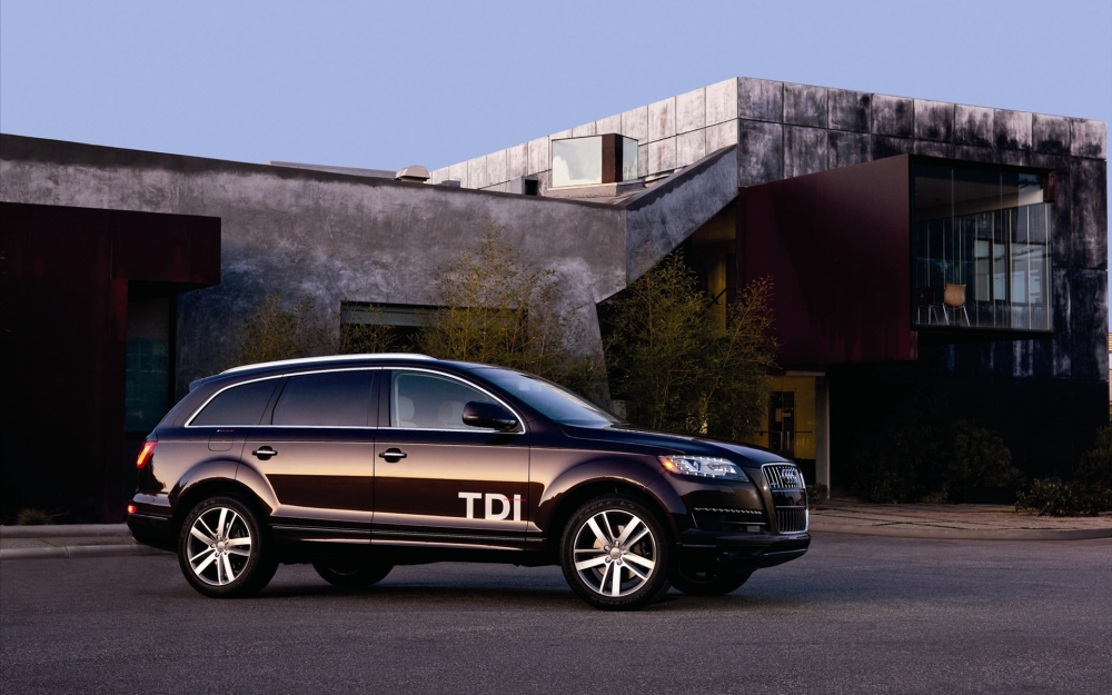 AudiQ7（奥迪Q7TDI 高清电脑壁纸