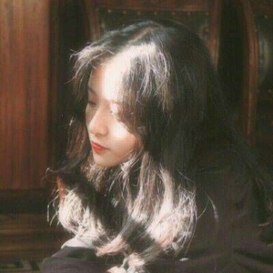 帅气任性美女qq微信头像