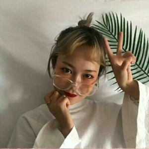 帅气任性美女qq微信头像