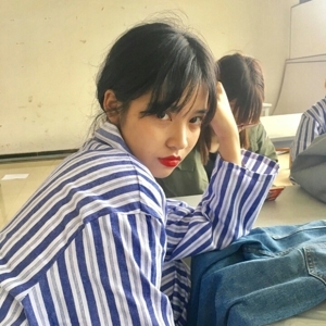 娇羞可爱治愈系女生qq头像