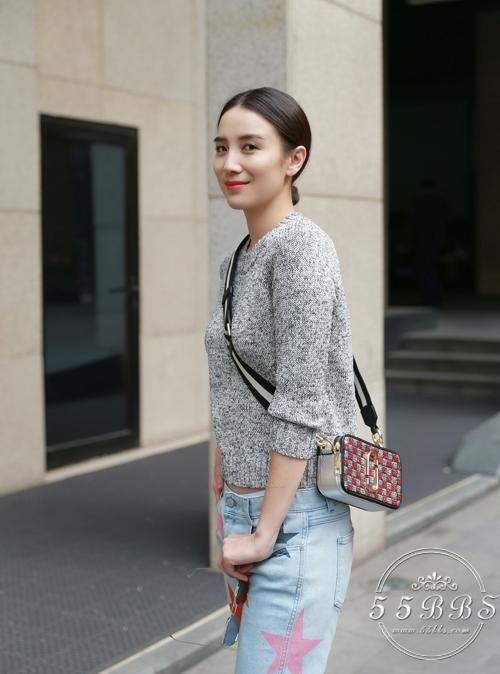 跟女神宋佳学习扎发发型 时髦简单又好学！