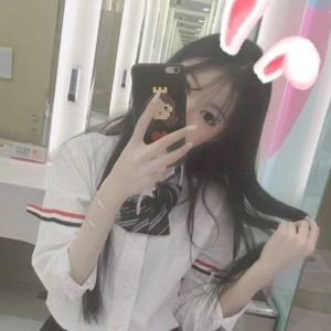 将你锁紧进心底，将记忆彻底记忆   善解人意美丽四射唯美女生头像