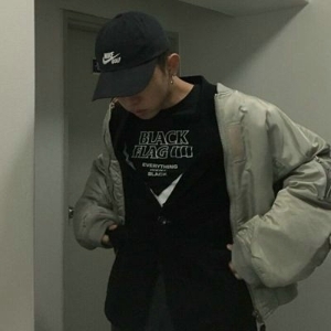 阳光魅力时尚小帅哥男生qq头像