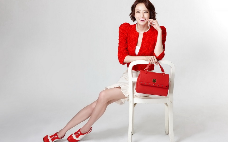 李多海 Lee Da Hae性感壁纸
