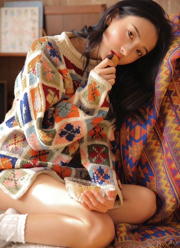 冬日粉红少女心私房性感美女写真