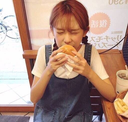愿看见的小仙女狂吃不发胖 愿评论的小仙女体重下降