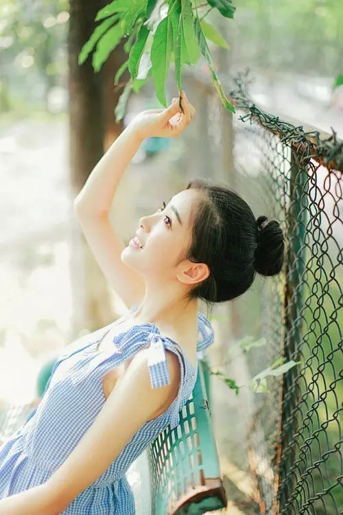 别轻言放弃还是得迎着风走下去