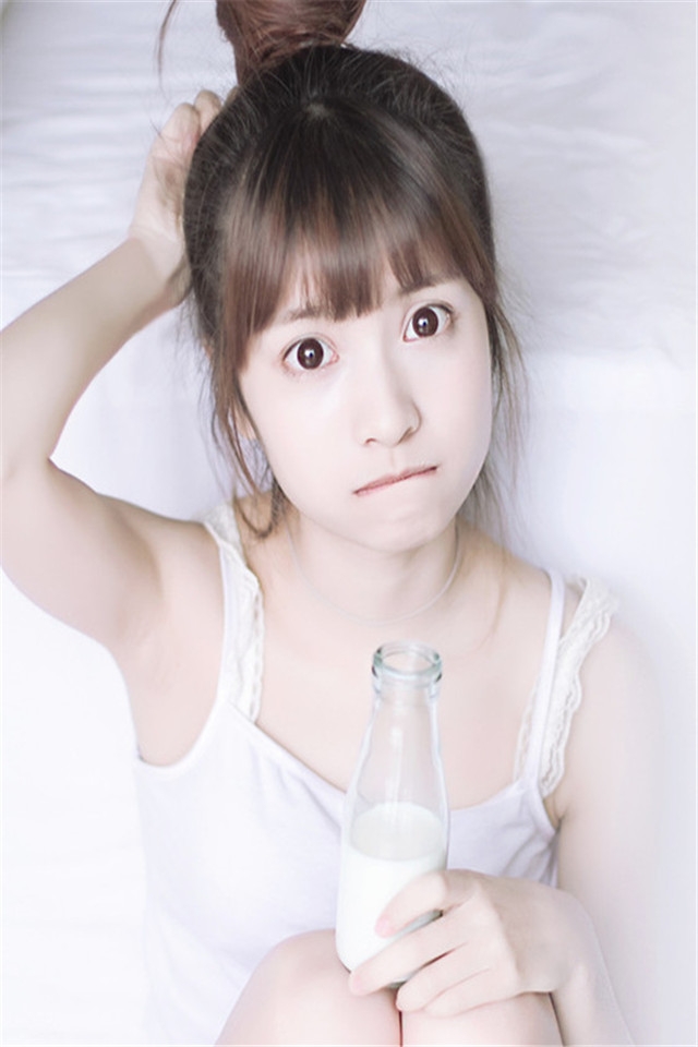 唯美清纯清晨少女高清手机桌面壁纸下载