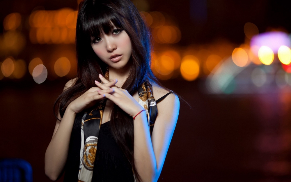 清纯可人的小美女壁纸
