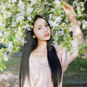 森系长发小清新女生头像