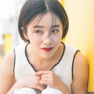 小清新女生可爱俏皮闺蜜头像