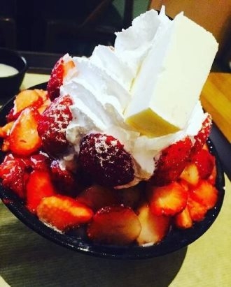 韩国草莓冰淇淋