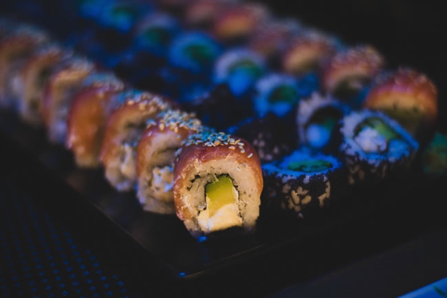 日本料理经典寿司卷图片