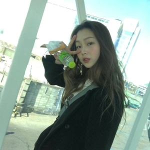 甜美女生优雅迷人好看头像
