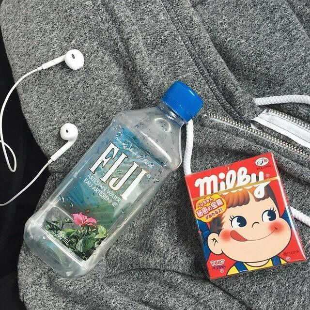 谁能一如既往 不改初见模样