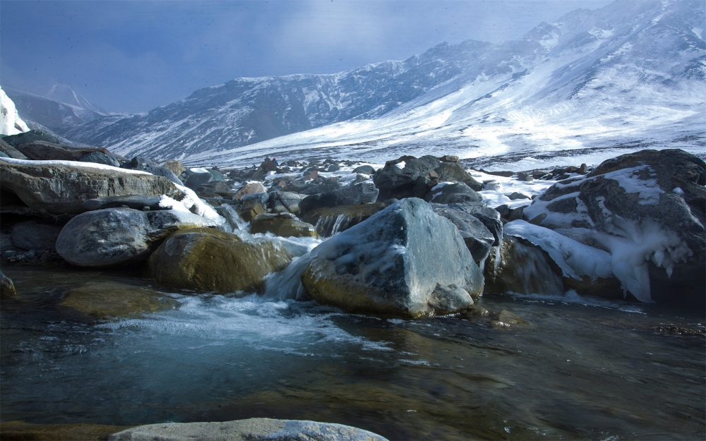 壮观寒冷冰雪地风景壁纸
