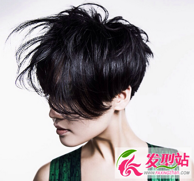 早春时尚发型推荐 过年前换发型一定要看！