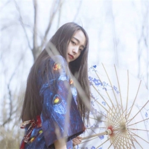 森系长发小清新女生头像