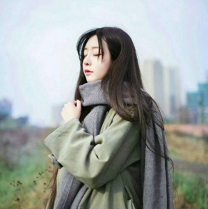 森系长发小清新女生头像
