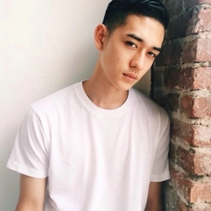 莫名的想多看你一眼  帅帅的个性小男生qq头像