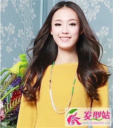 穿卫衣或者风衣适合什么发型 女生时尚百搭春秋卷发发型