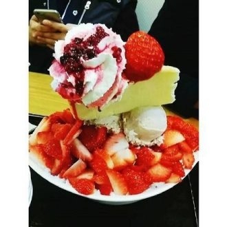 韩国草莓冰淇淋
