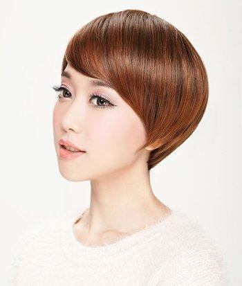 侧分沙宣造型的短发 你也可以跟明星一样驾驭自如
