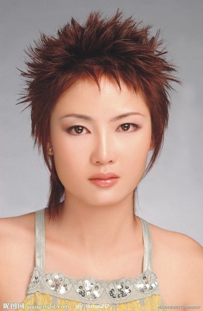 发型短发女图片