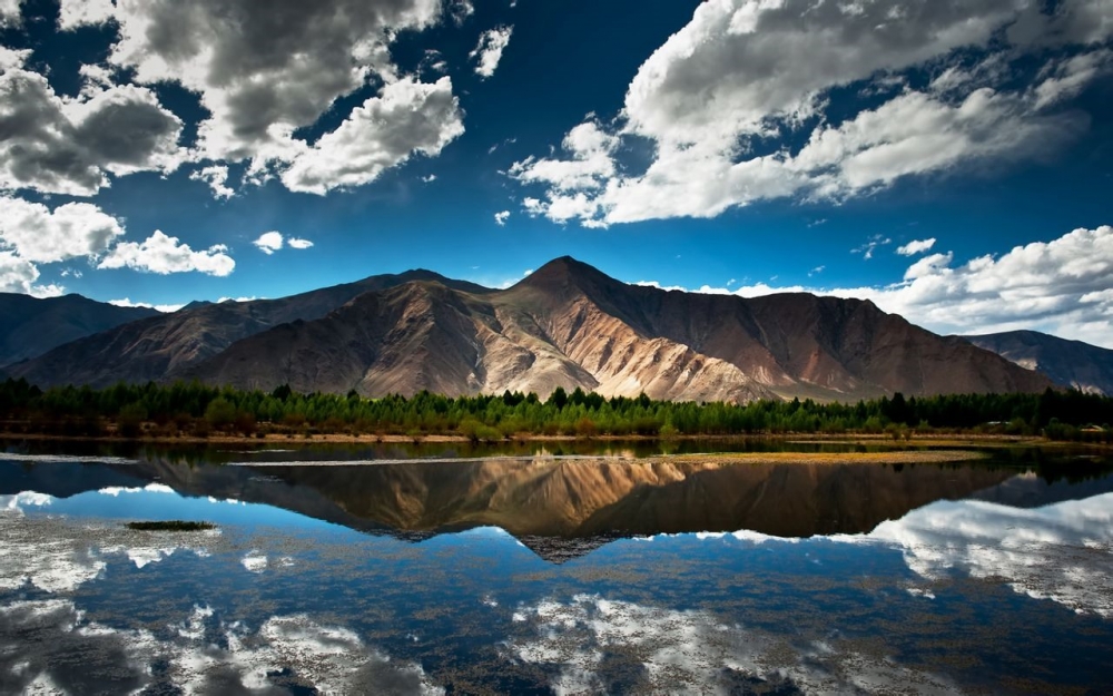 美丽的西藏山水风景桌面壁纸