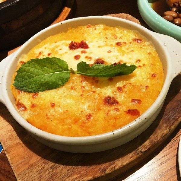 一位资深美食家对美食的追踪记忆