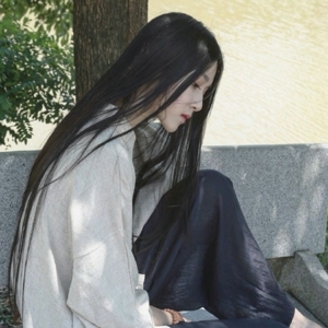 森系长发小清新女生头像
