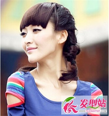 秋季女性甜美编发发型 优雅时尚有气质