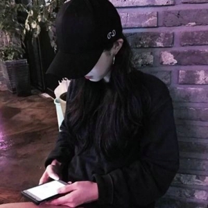 个性小清新95后女生微信头像