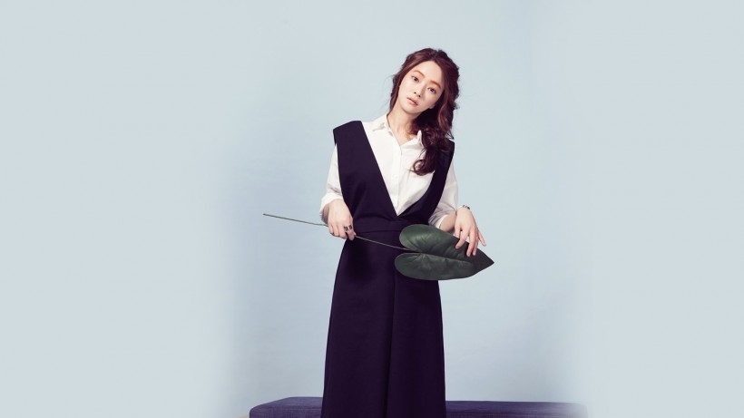 韩国美女明星徐孝琳桌面壁纸