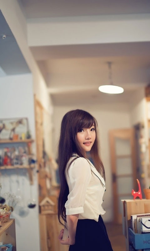 大学美女校花甜美写真高清手机壁纸
