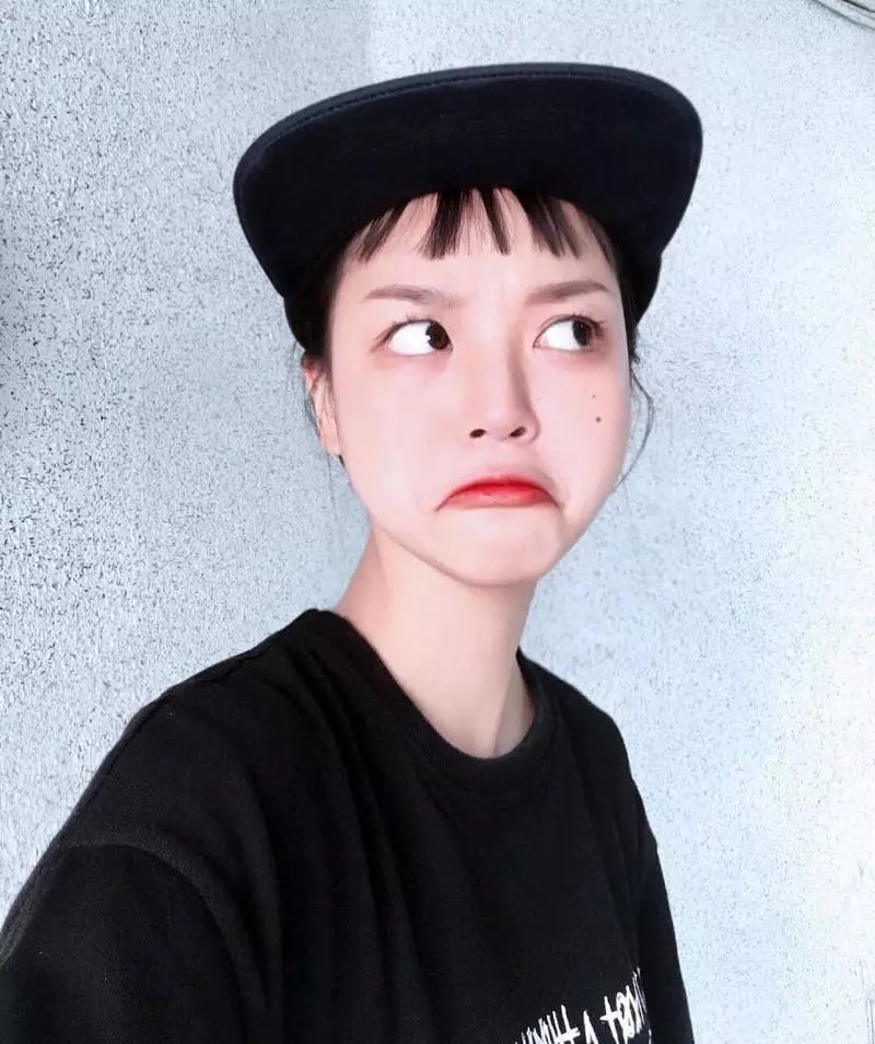 阿栩：这个世界上有一个很可爱的人 现在这个人正在看这组图片