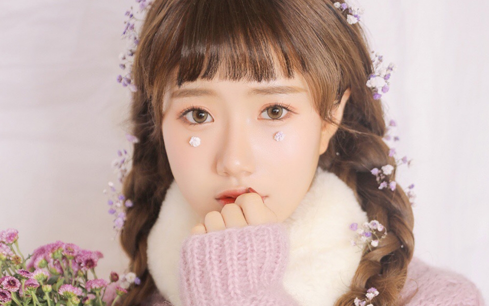 娃娃脸童颜美女图片壁纸