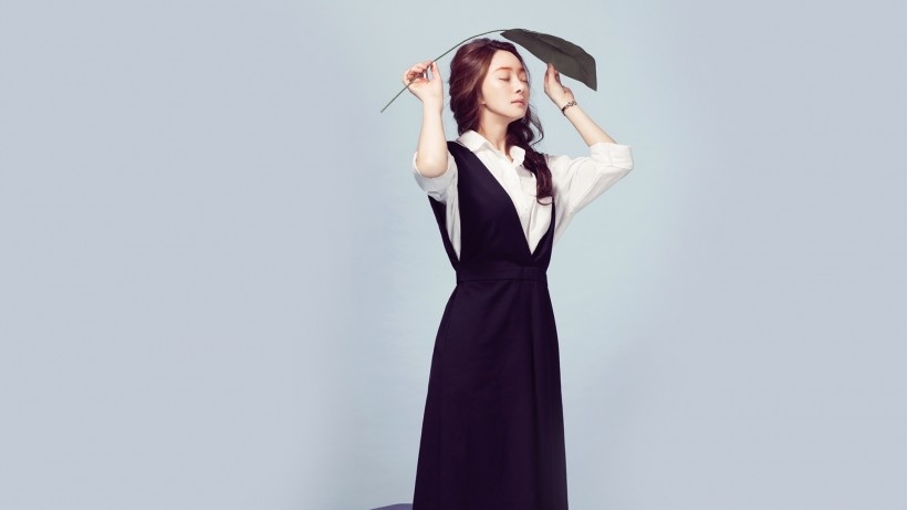 韩国美女明星徐孝琳桌面壁纸