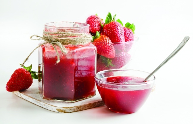 红色草莓新鲜果汁图片素材