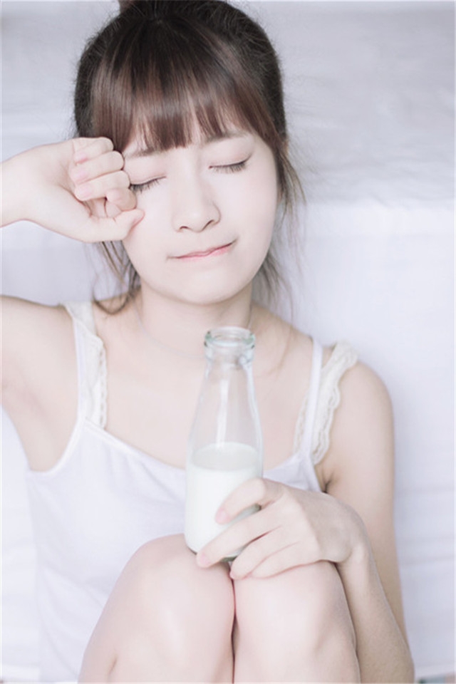 唯美清纯清晨少女高清手机桌面壁纸下载