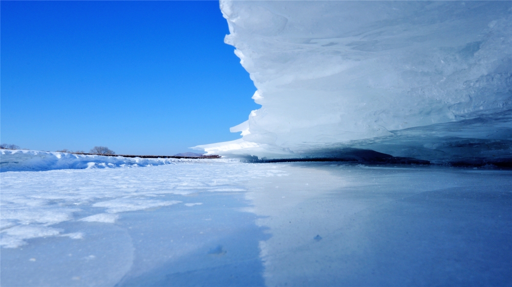 壮观寒冷冰雪地风景壁纸