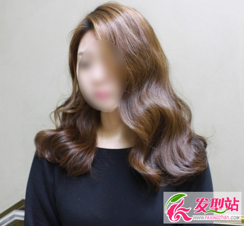 中长发烫什么发型？韩式女生中长发卷发设计