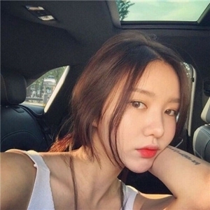 阳光个性唯美清新美少女微信头像
