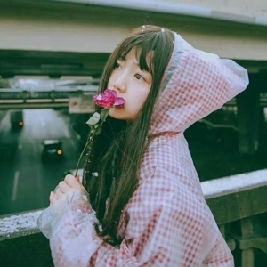 森系长发小清新女生头像