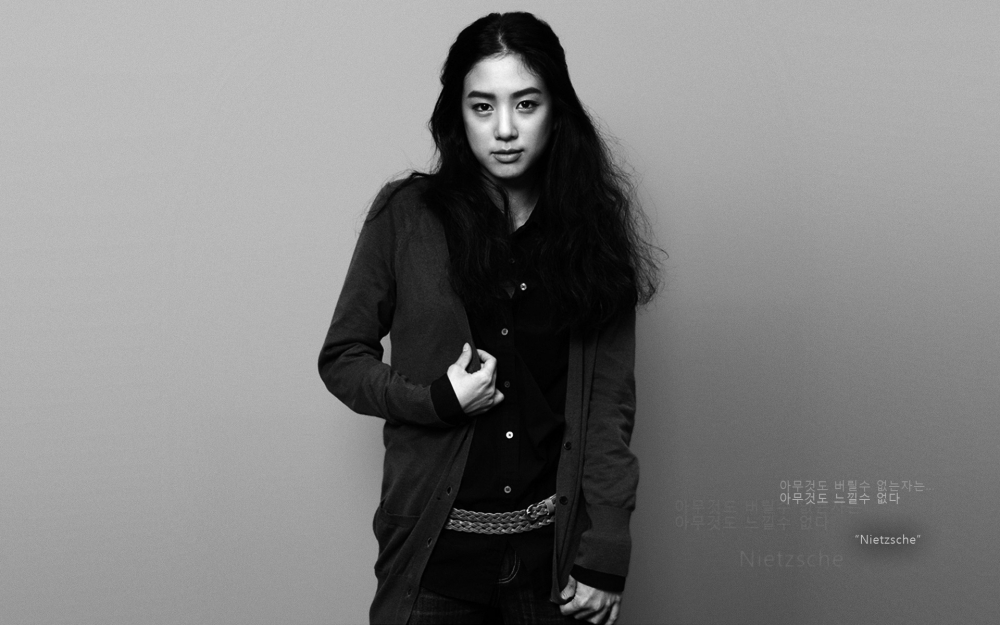 郑丽媛韩国美女写真高清桌面壁纸