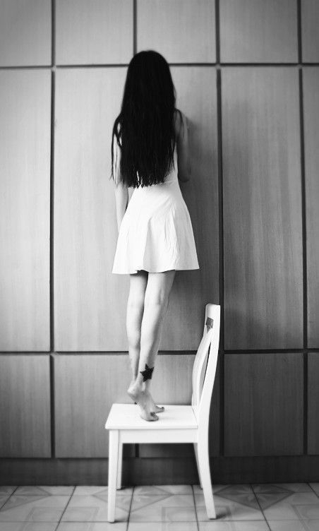 叹服里旳悲凉。