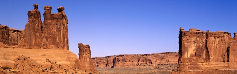 世界地理之陆地山岩风景图片