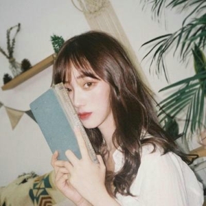 可爱俏皮青春活力小女生头像