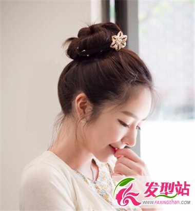 花苞头怎么扎好看 简单时尚韩式花苞头图片